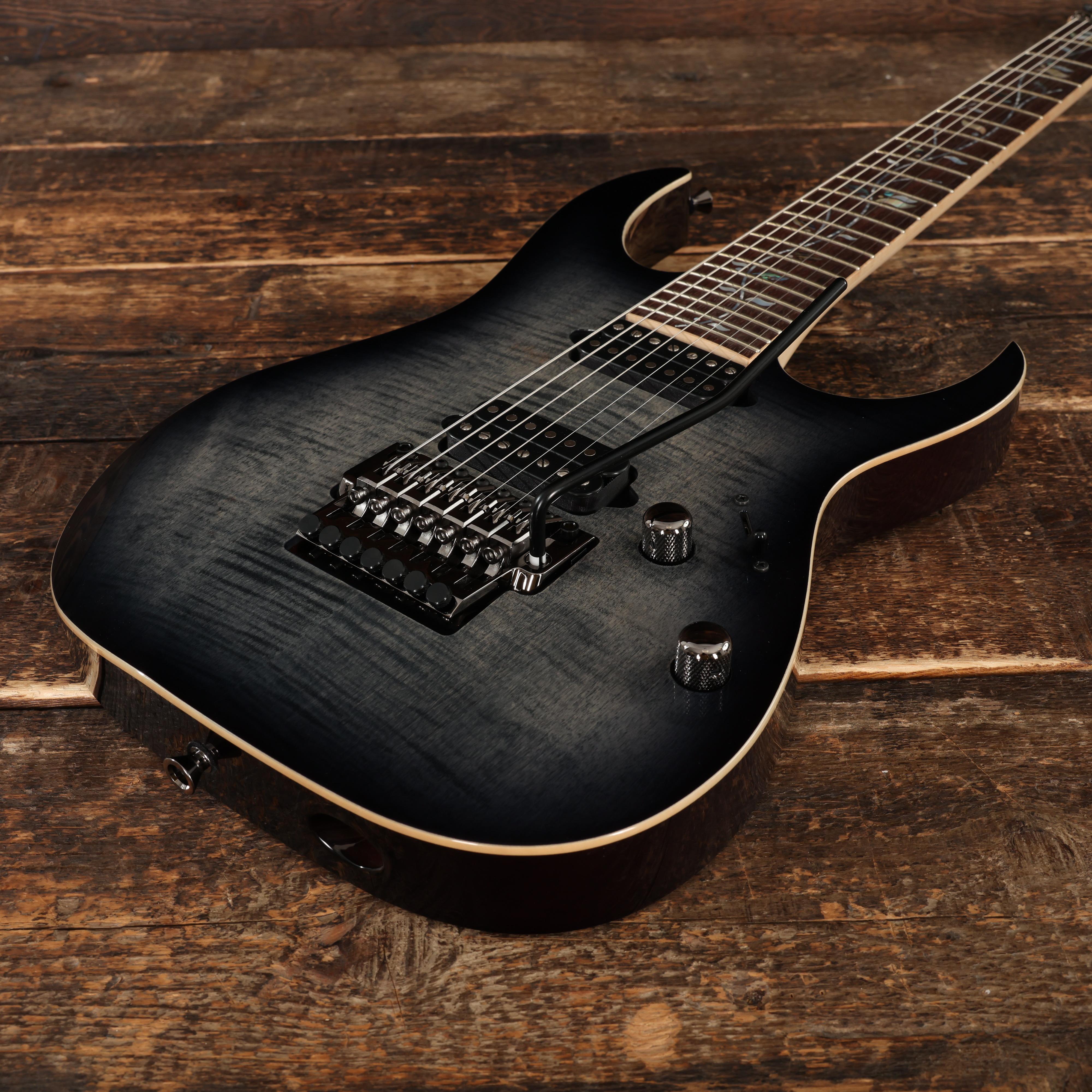 ギター Ibanez j-Custom Series RG8527 Ibanez RG8527-BRE j.custom 7-String Electric Guitar in Black